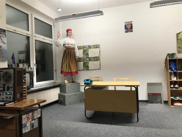 Narva Euroopas. P&otilde;lvkondade side ja piirieufooria