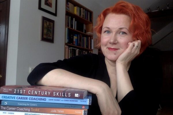 Pealelend  &ndash; Monika Larini, loovisikute n&otilde;ustaja ja teemap&auml;eva konsultant