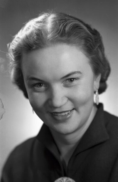 L&otilde;petamata naeratuste paraadportree