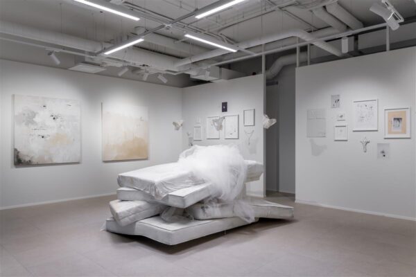 Ebapuhta sakraalsuse poole