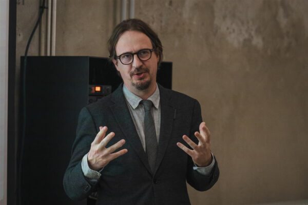 Oodi arhitekti ood arhitektuurile