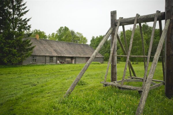 Head Juhan Liivi aastat!