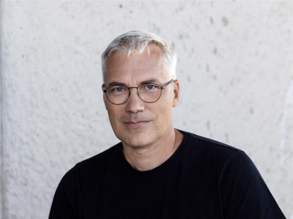 Hundid s&ouml;&ouml;nud, lambad terved