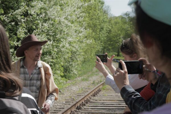 Kunstniku k&auml;epikendusena Tallinna avastamas