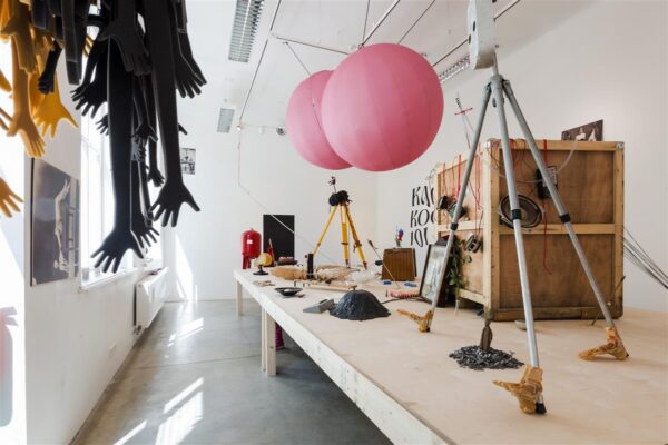 R&otilde;&otilde;m reaalsusealusest kunstist