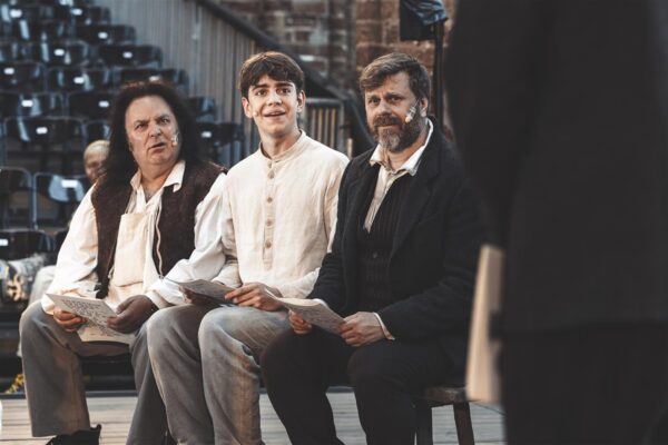 Käsu Hans kirjandustraditsioonide murdepunktis