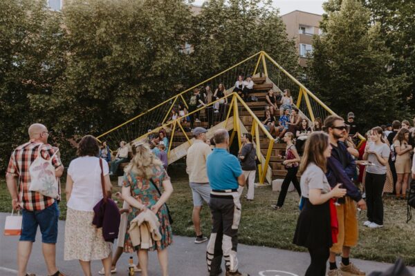 A nagu Annelinn ja &bdquo;Ava&ldquo;