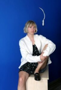 T&auml;hed l&auml;bi kaamera