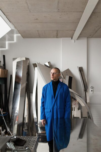 Pealelend &ndash; Julijonas Urbonas, kunstnik