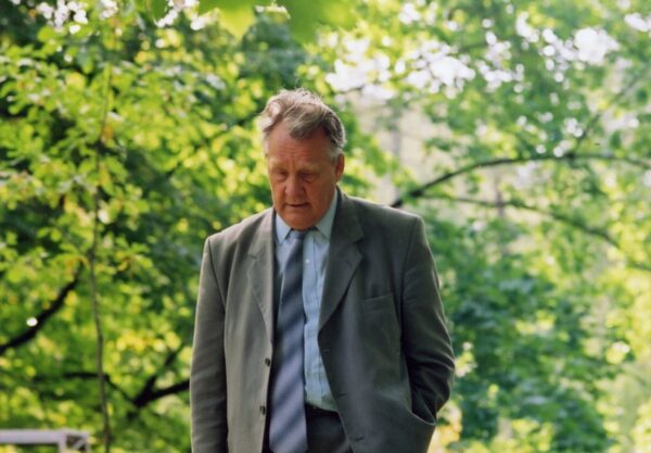 Arvo Valtoni eesti asi