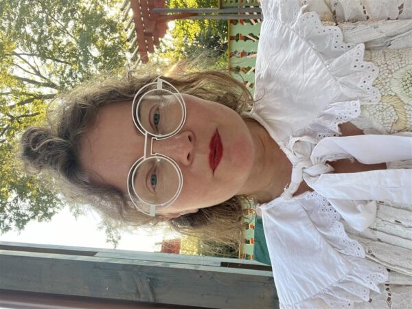 Pealelend &ndash; Merike Estna, kunstnik