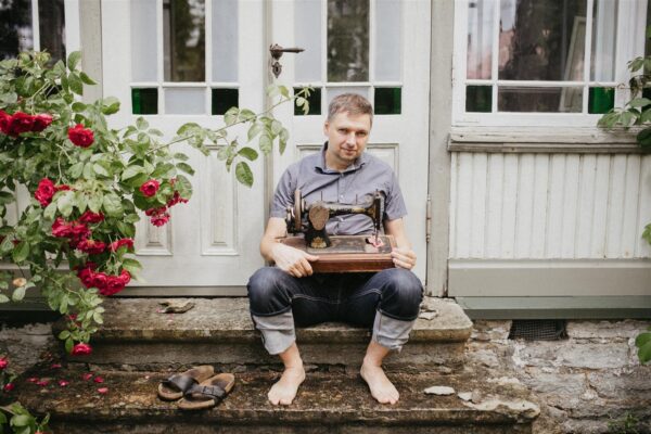 Arhiivist algkodu juurde, Petserist Ameerika Filmiakadeemiasse ja koju tagasi