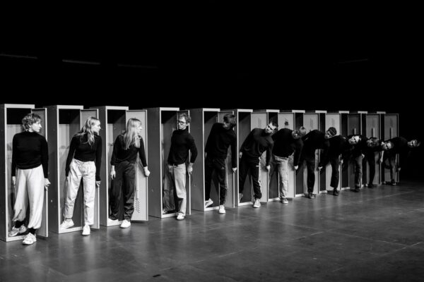 T&otilde;stke k&auml;si, kes k&auml;tt ei t&otilde;stnud!