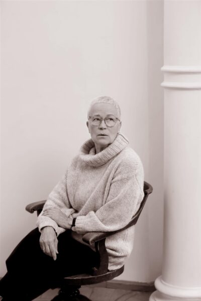 Otse &uuml;le m&auml;gede