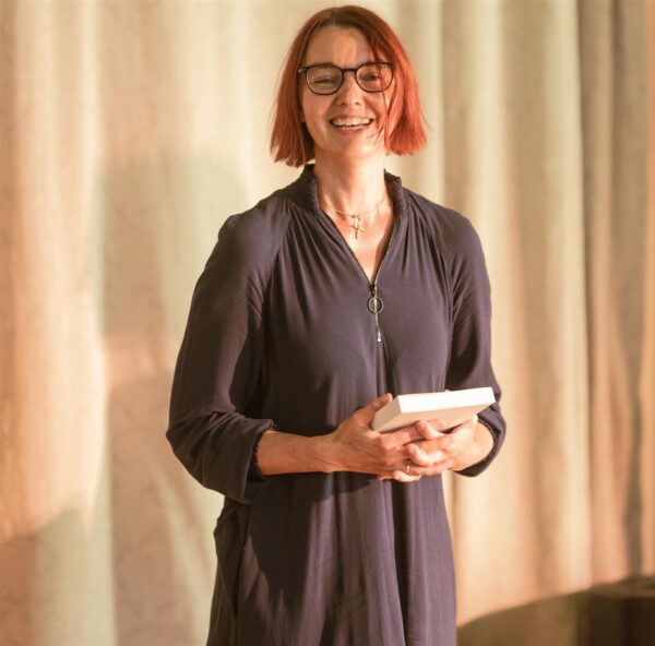 N&uuml;&uuml;disteatri vaatamiskogemuse juhatus