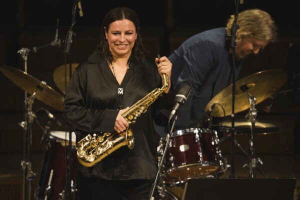 Fausti valusad hitid kõlasid uues kuues