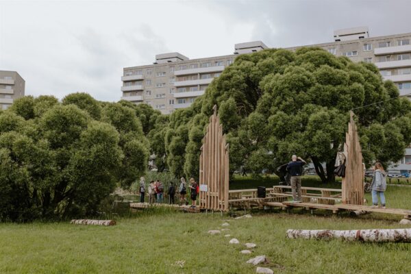 Varjualune kaksk&uuml;mmend, palun!