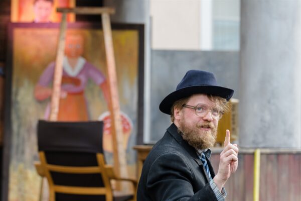 Naivistlik jant v&otilde;i eksistentsialistlik m&auml;ng