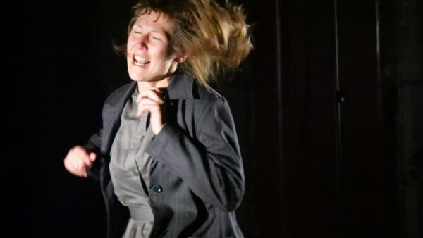 &Ouml;&ouml;liblikas, su tund on imeline