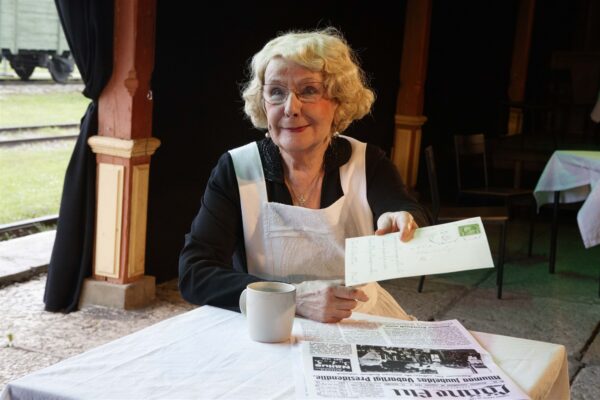 Kui nad just surnud ei ole, siis elavad edasi