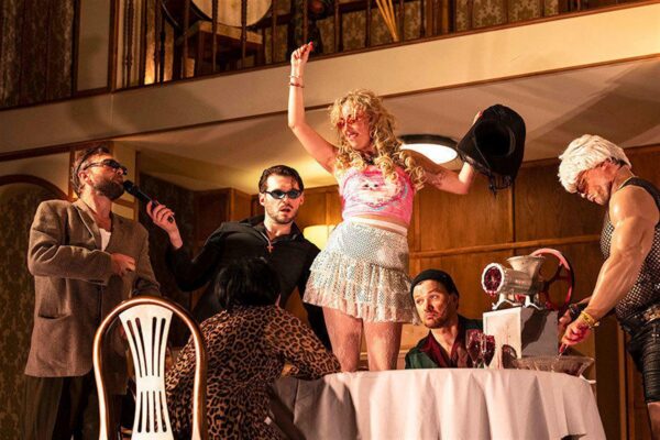 Kirssidega, k&otilde;igile!