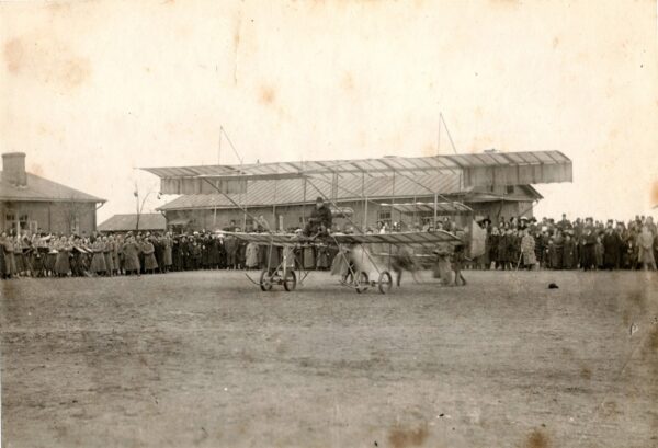 Uusi vaateid meie varasele filmiloole