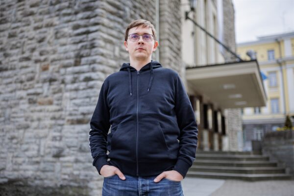 Pealelend &ndash; Mehis Pihla, dramaturg ja lavastaja