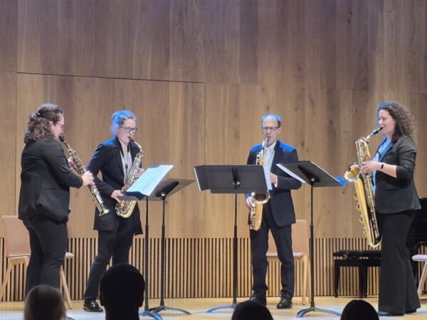 Sulnid helirännakud saksofonidega