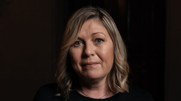 &bdquo;Helista, ingel, kannelt, las P&uuml;ha Naine l&auml;heb tantsima!&ldquo;