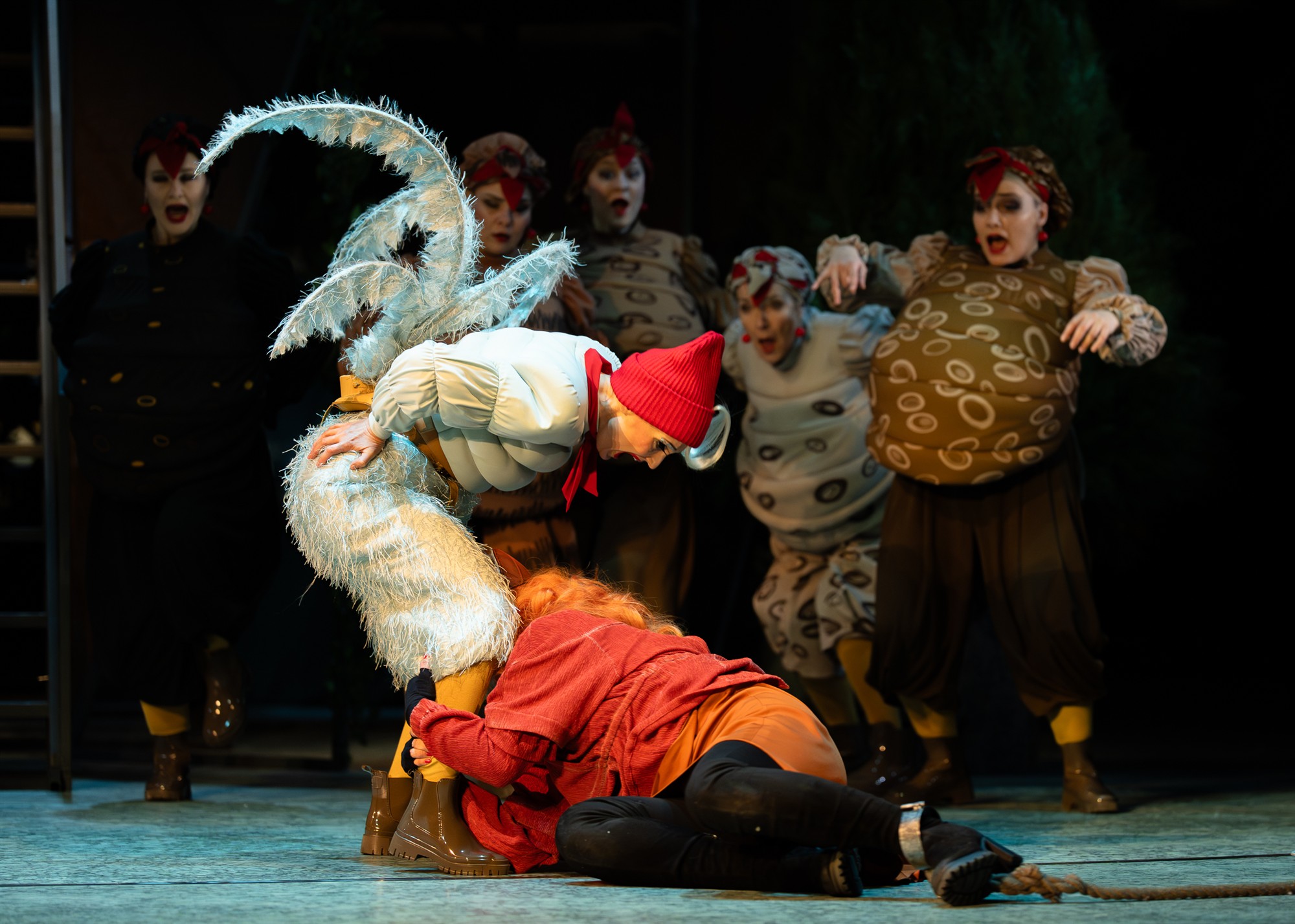 Rebaseooper silitab m&ouml;&ouml;dakarva