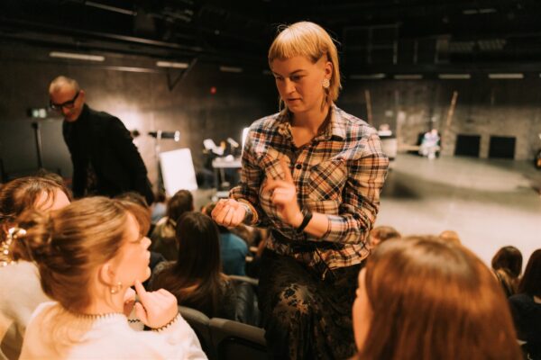 Kaasav performance-ooper