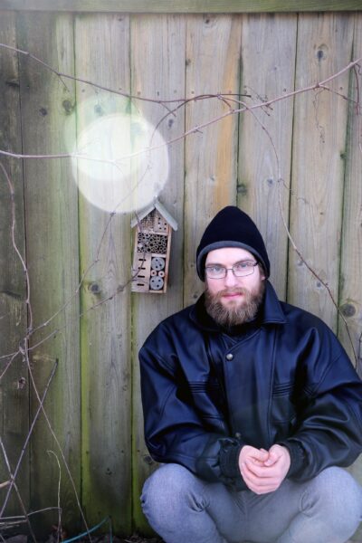 Katse vaadelda reaalsust fiktsiooni raamistikus