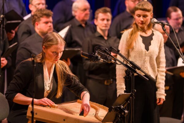 Eesti rahva ennemuistsed lood muusikas