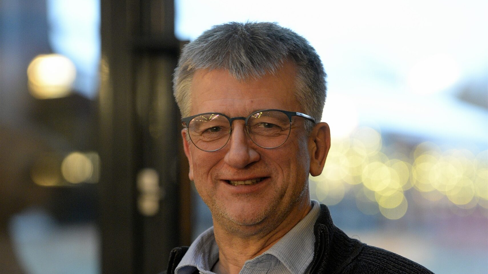 Armastus allikate vahel