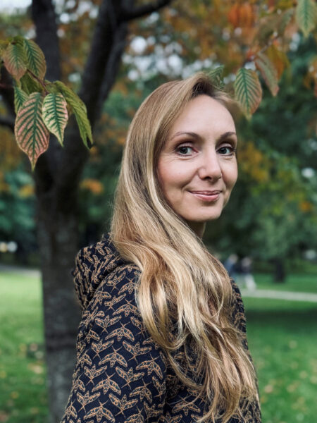 Pealelend – Oksana Tralla-Anger