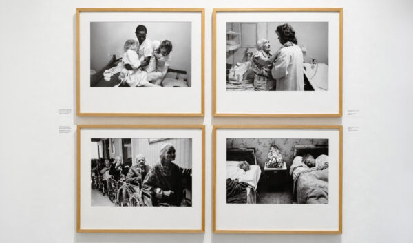 Aeg inimlikkuseks – Jean-Louis Courtinat’ sotsiaalfotod